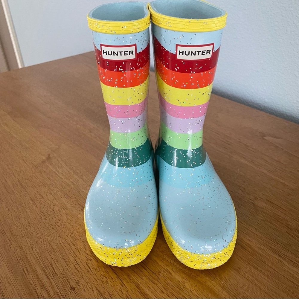 NIB Hunter Kids Original First Classic Rainbow Glitter Sky Stripe Size 12B/13G - Picture 2 of 7
